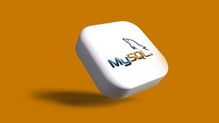 Titelmotiv - Grundwissen zu MySQL & Co: Was ist ein Localhost?