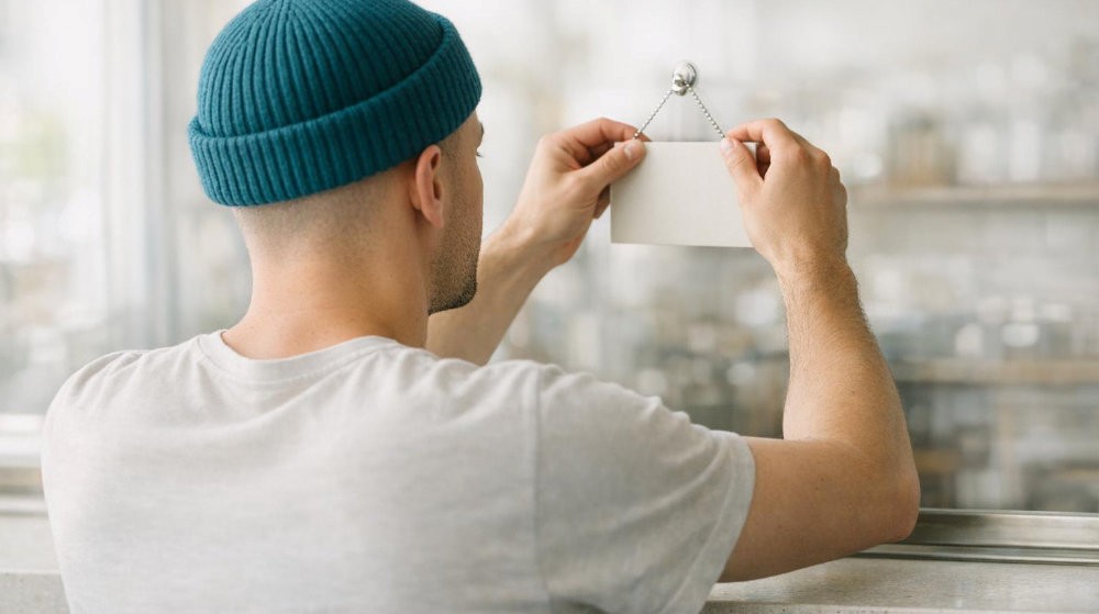 Titelmotiv des Blogartikels zum Thema: Was ist eine Domain? Aufbau, Bedeutung & Tipps